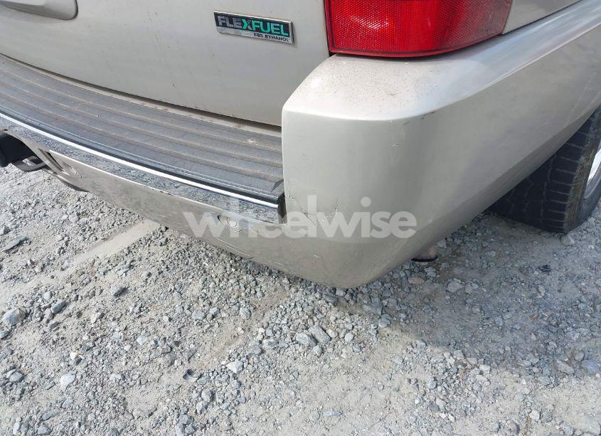 Photo 6 of 2010 Chevrolet Suburban 1500 LTZ (VIN 1GNUCKE05AR173031)