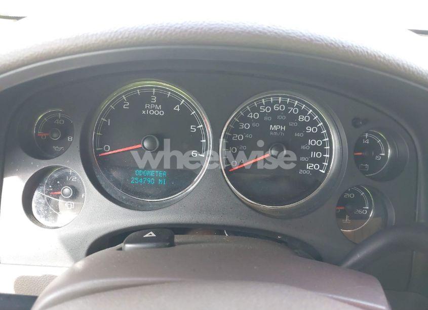 Photo 7 of 2010 Chevrolet Suburban 1500 LTZ (VIN 1GNUCKE05AR173031)