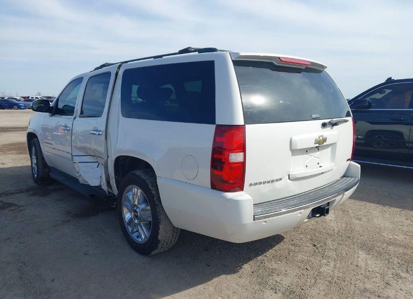 Photo 3 of 2010 Chevrolet Suburban 1500 LTZ (VIN 1GNUCKE06AR205193)