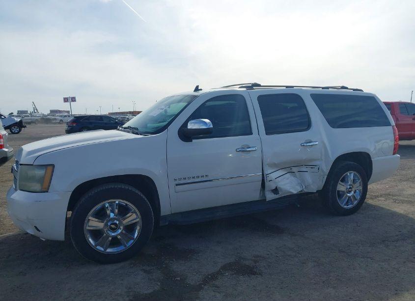 Photo 6 of 2010 Chevrolet Suburban 1500 LTZ (VIN 1GNUCKE06AR205193)