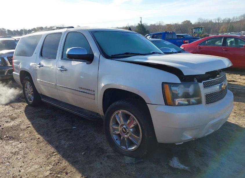 2010 Chevrolet Suburban 1500 LTZ (VIN 1GNUCKE0XAR196997) main photo