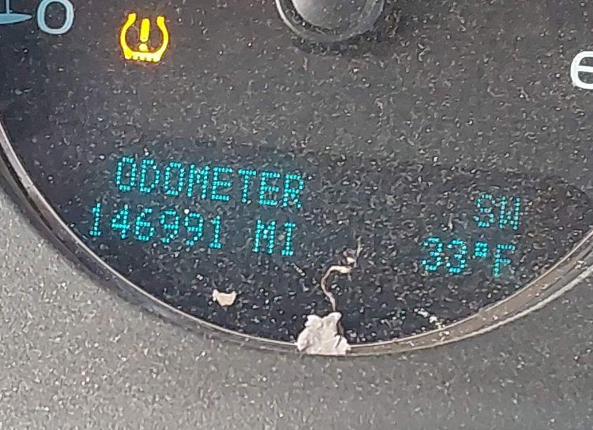 Photo 15 of 2010 Chevrolet Suburban 1500 LTZ (VIN 1GNUCKE0XAR196997)