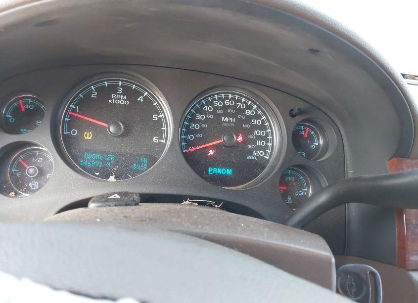 Photo 7 of 2010 Chevrolet Suburban 1500 LTZ (VIN 1GNUCKE0XAR196997)