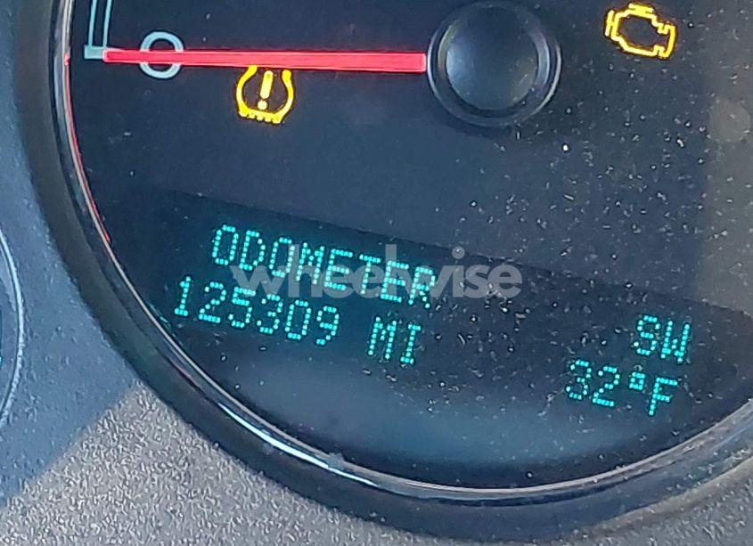 Photo 7 of 2010 Chevrolet Tahoe COMMERCIAL FLEET (VIN 1GNUKAE01AR170415)