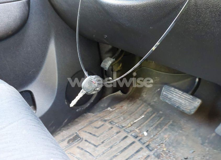 Photo 11 of 2010 Chevrolet Tahoe LS (VIN 1GNUKAE02AR244862)