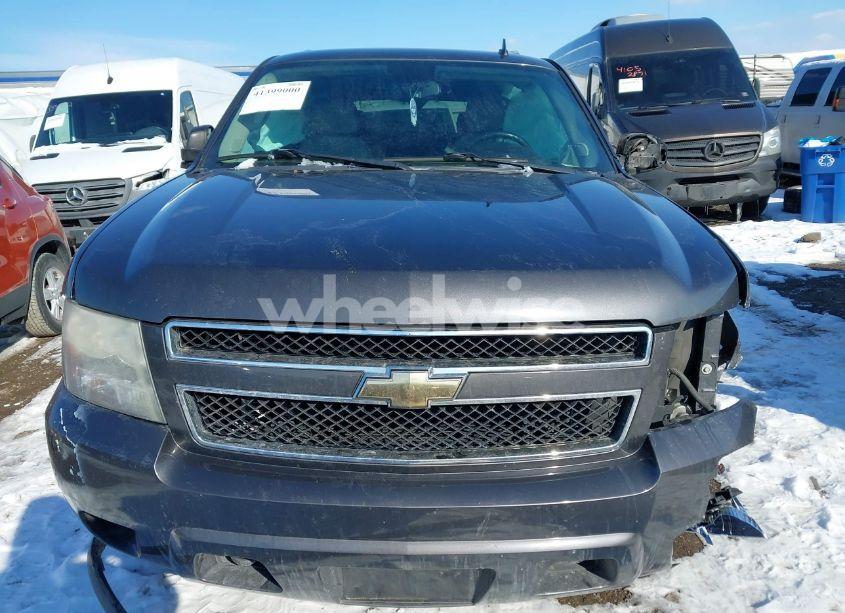 Photo 12 of 2010 Chevrolet Tahoe LS (VIN 1GNUKAE02AR244862)