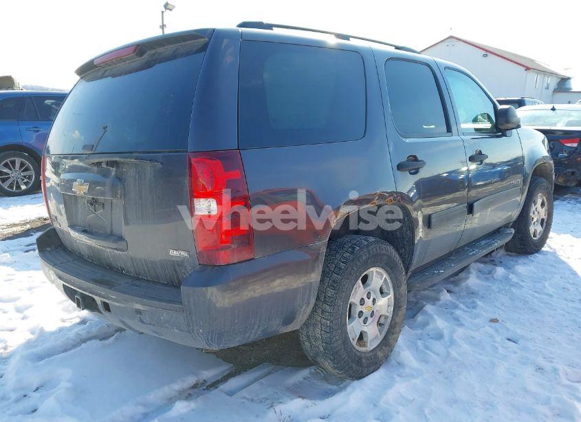 Photo 4 of 2010 Chevrolet Tahoe LS (VIN 1GNUKAE02AR244862)