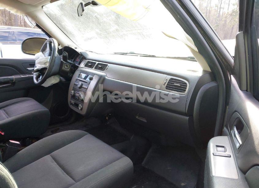 Photo 5 of 2010 Chevrolet Tahoe SPECIAL SERVICES (VIN 1GNUKAE05AR217445)