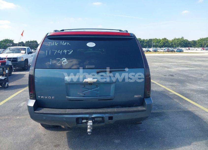 Photo 16 of 2010 Chevrolet Tahoe LT (VIN 1GNUKBE00AR117498)