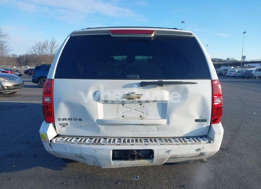 Photo 16 of 2010 Chevrolet Tahoe LT (VIN 1GNUKBE01AR120491)