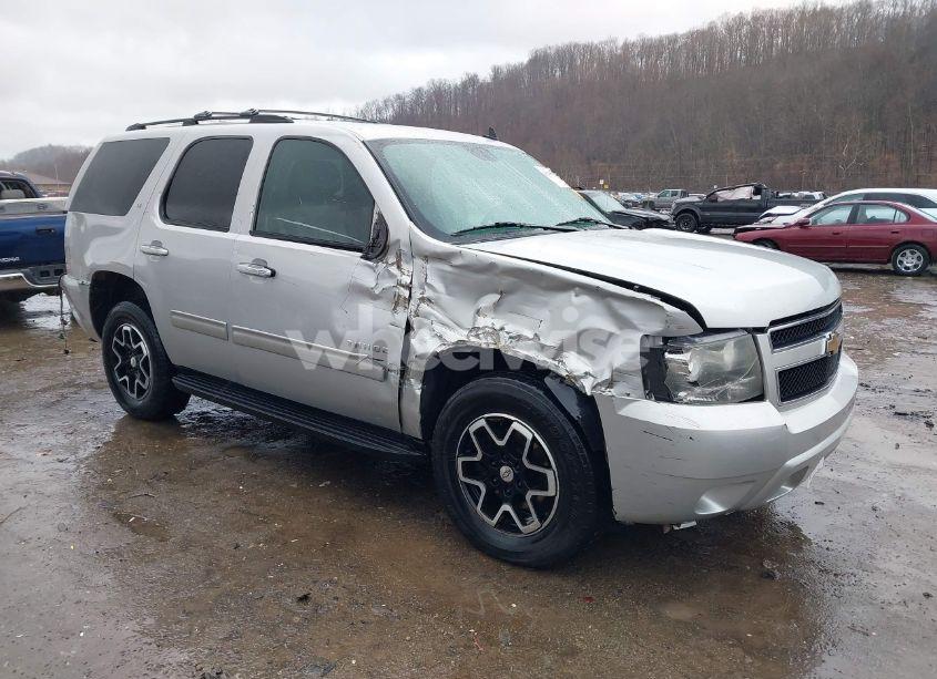 2010 Chevrolet Tahoe LT (VIN 1GNUKBE01AR188001) main photo