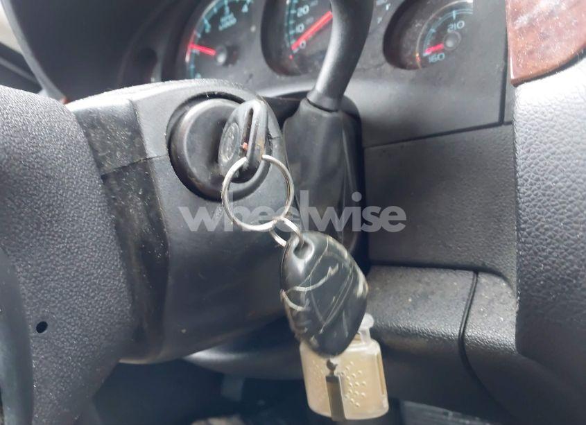 Photo 11 of 2010 Chevrolet Tahoe LT (VIN 1GNUKBE01AR188001)