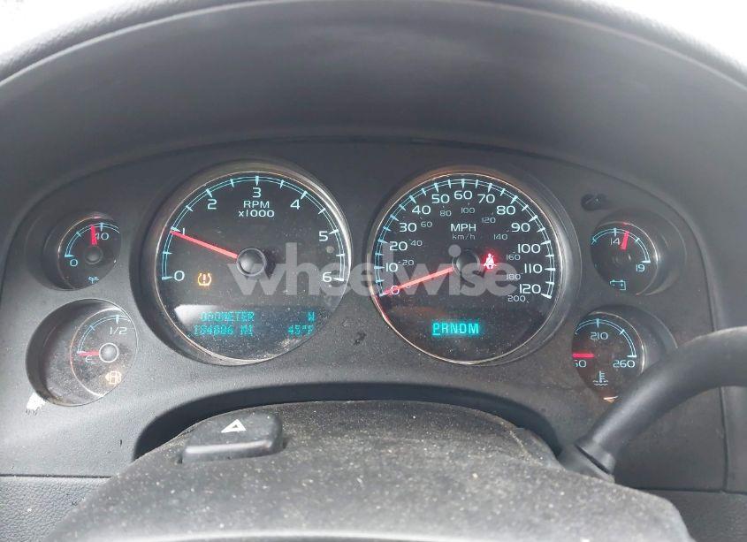 Photo 7 of 2010 Chevrolet Tahoe LT (VIN 1GNUKBE01AR188001)