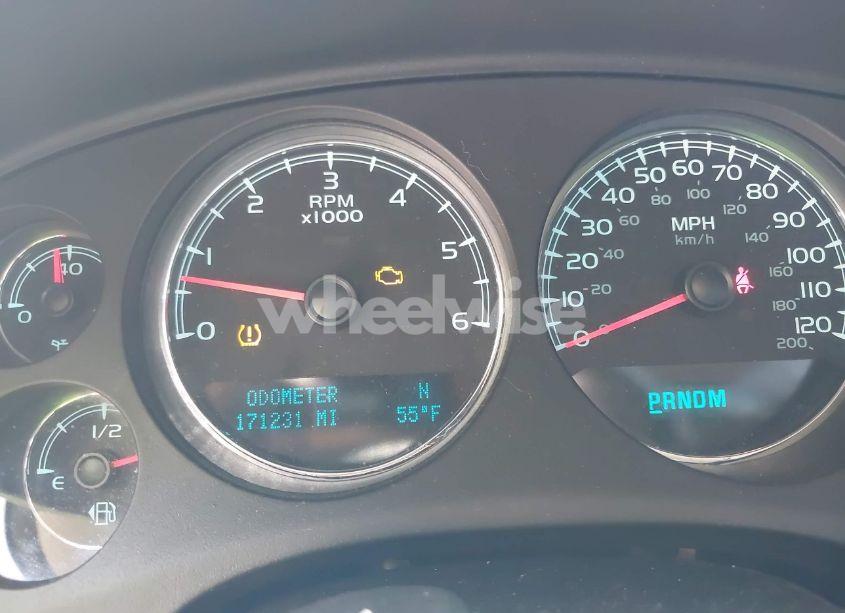 Photo 15 of 2010 Chevrolet Tahoe LT (VIN 1GNUKBE02AR232359)