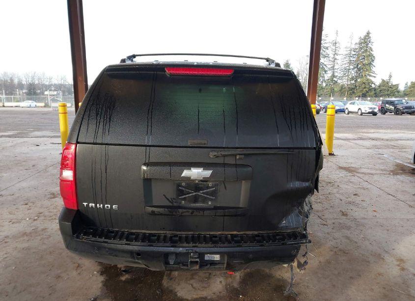 Photo 16 of 2010 Chevrolet Tahoe LT (VIN 1GNUKBE03AR181938)