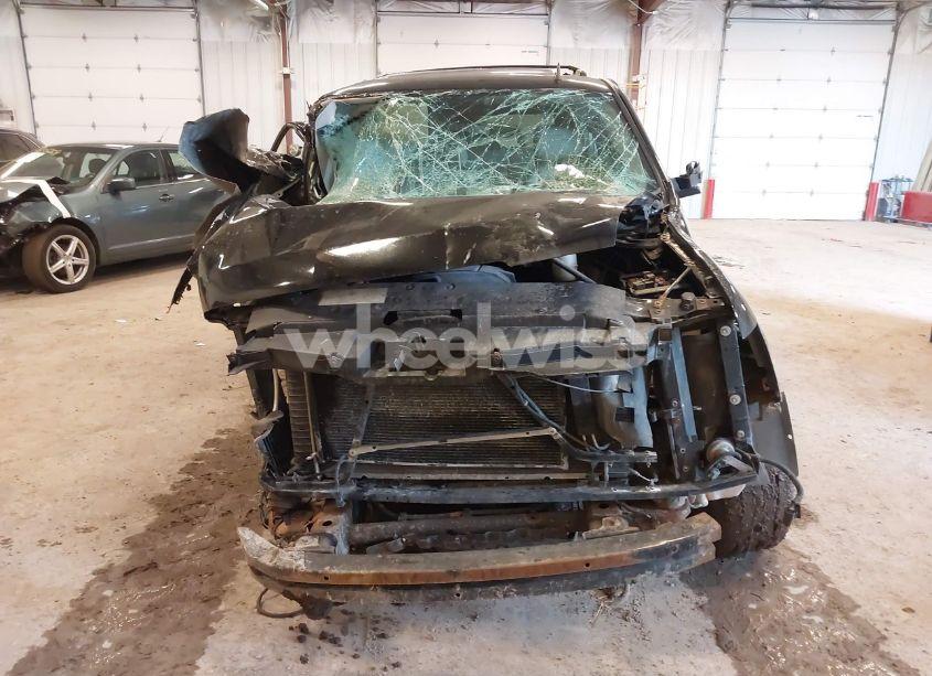 Photo 6 of 2010 Chevrolet Tahoe LT (VIN 1GNUKBE04AR231293)