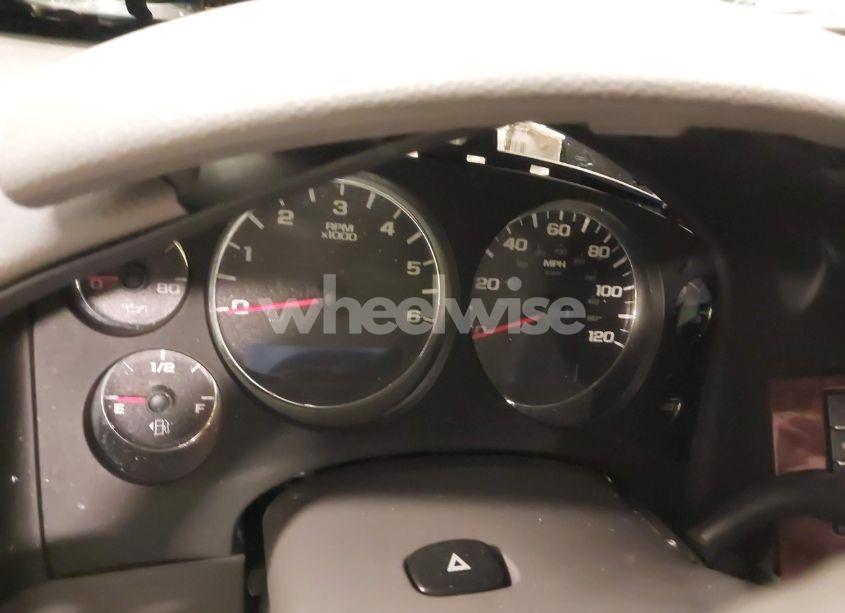 Photo 7 of 2010 Chevrolet Tahoe LT (VIN 1GNUKBE04AR231293)