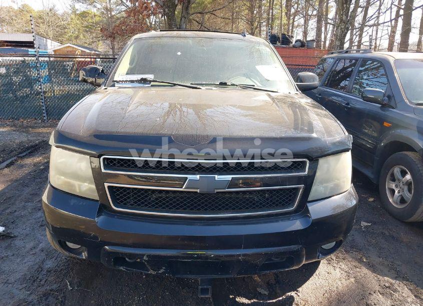 Photo 12 of 2010 Chevrolet Tahoe LT (VIN 1GNUKBE04AR242259)