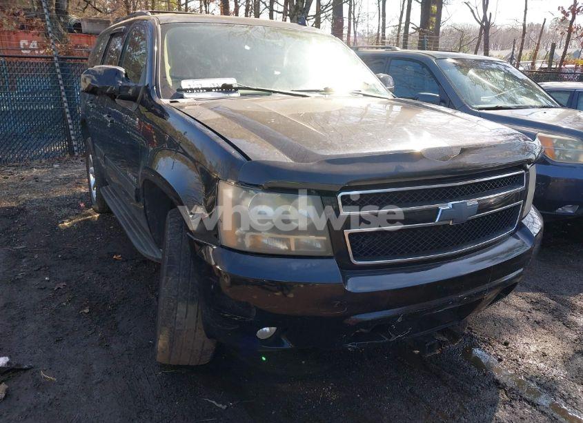 Photo 6 of 2010 Chevrolet Tahoe LT (VIN 1GNUKBE04AR242259)