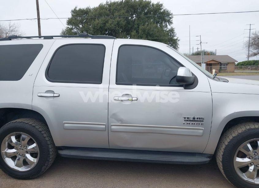 Photo 13 of 2010 Chevrolet Tahoe LT (VIN 1GNUKBE04AR278209)