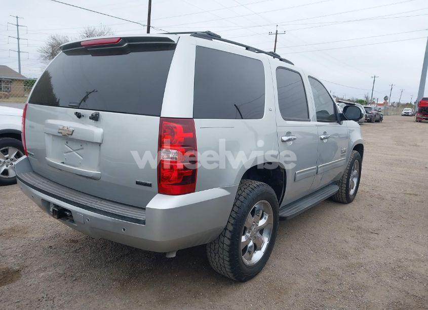 Photo 4 of 2010 Chevrolet Tahoe LT (VIN 1GNUKBE04AR278209)