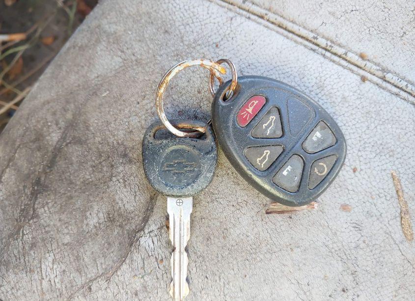 Photo 11 of 2010 Chevrolet Tahoe LT (VIN 1GNUKBE05AR100678)