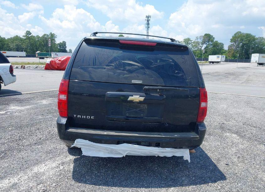 Photo 16 of 2010 Chevrolet Tahoe LT (VIN 1GNUKBE05AR100678)