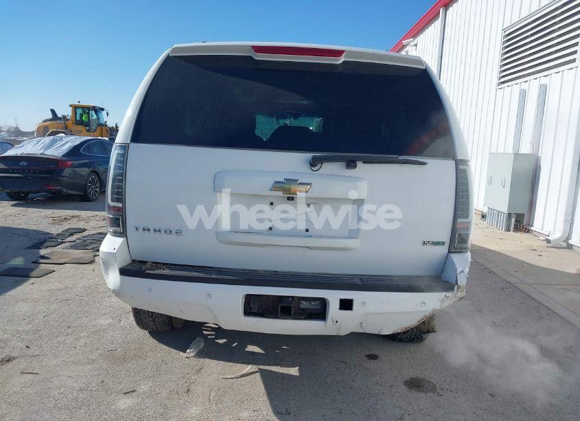 Photo 16 of 2010 Chevrolet Tahoe LT (VIN 1GNUKBE06AR270953)