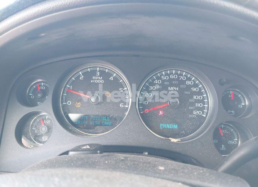 Photo 7 of 2010 Chevrolet Tahoe LT (VIN 1GNUKBE06AR270953)