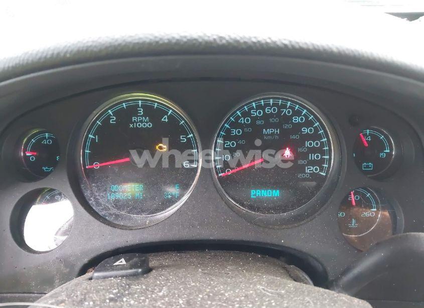 Photo 7 of 2010 Chevrolet Tahoe LT (VIN 1GNUKBE07AR141877)