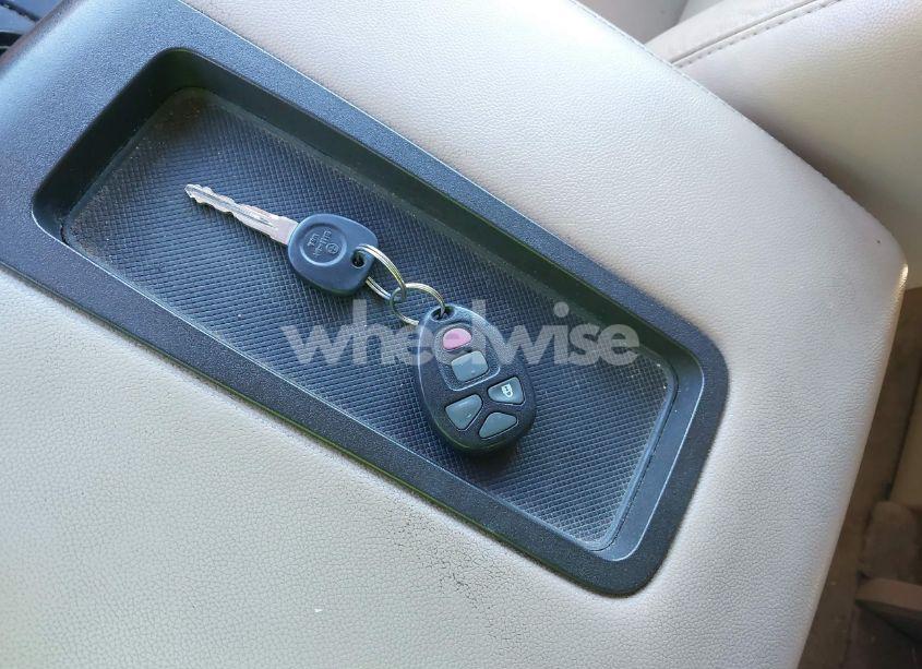 Photo 11 of 2010 Chevrolet Tahoe LT (VIN 1GNUKBE07AR258911)