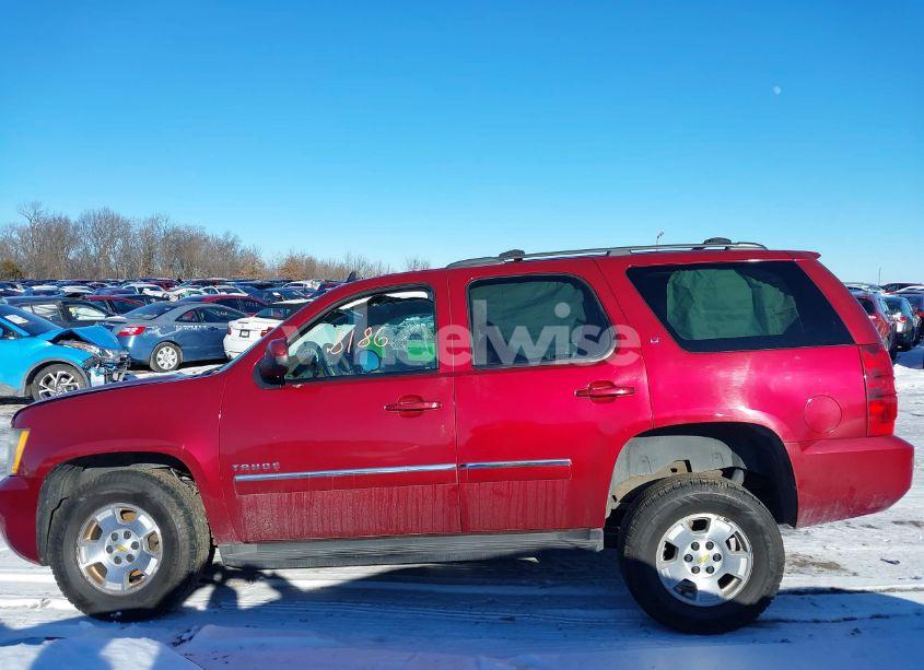 Photo 14 of 2010 Chevrolet Tahoe LT (VIN 1GNUKBE07AR258911)