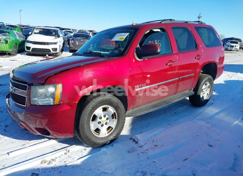 Photo 2 of 2010 Chevrolet Tahoe LT (VIN 1GNUKBE07AR258911)