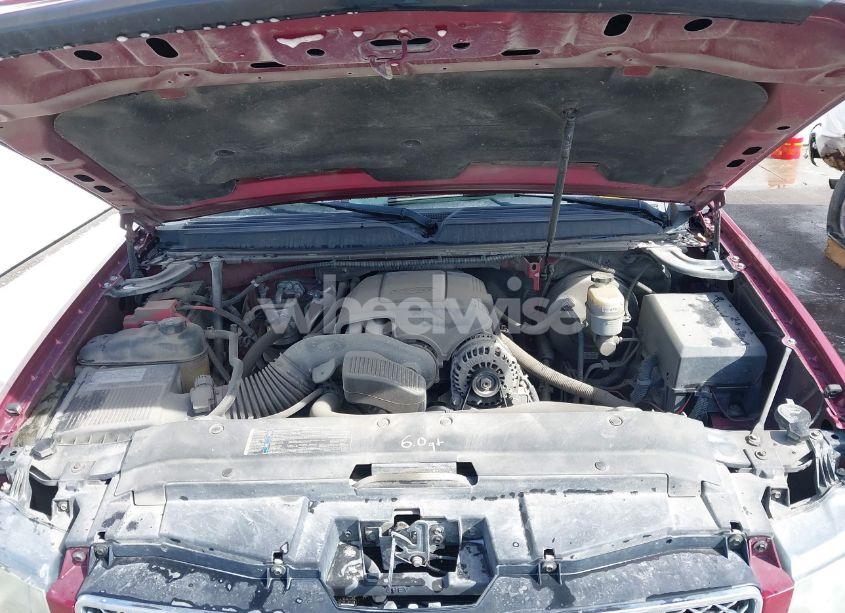 Photo 10 of 2010 Chevrolet Tahoe LT (VIN 1GNUKBE08AR112792)