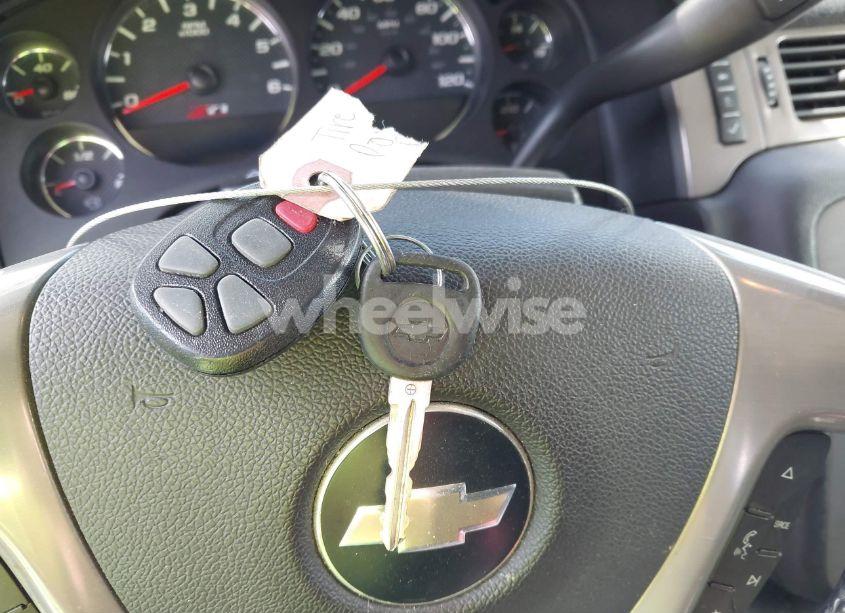 Photo 11 of 2010 Chevrolet Tahoe LT (VIN 1GNUKBE08AR112792)