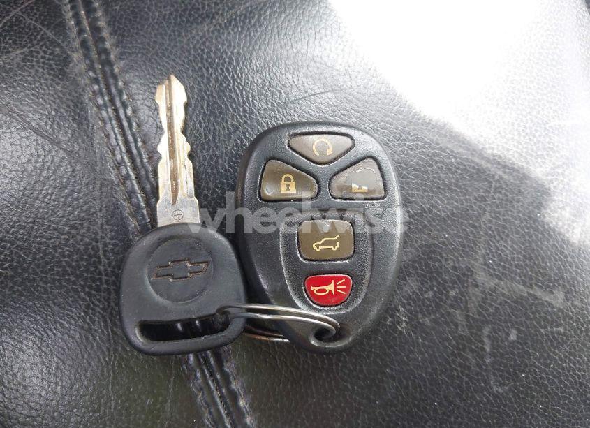 Photo 11 of 2010 Chevrolet Tahoe LT (VIN 1GNUKBE09AR192698)