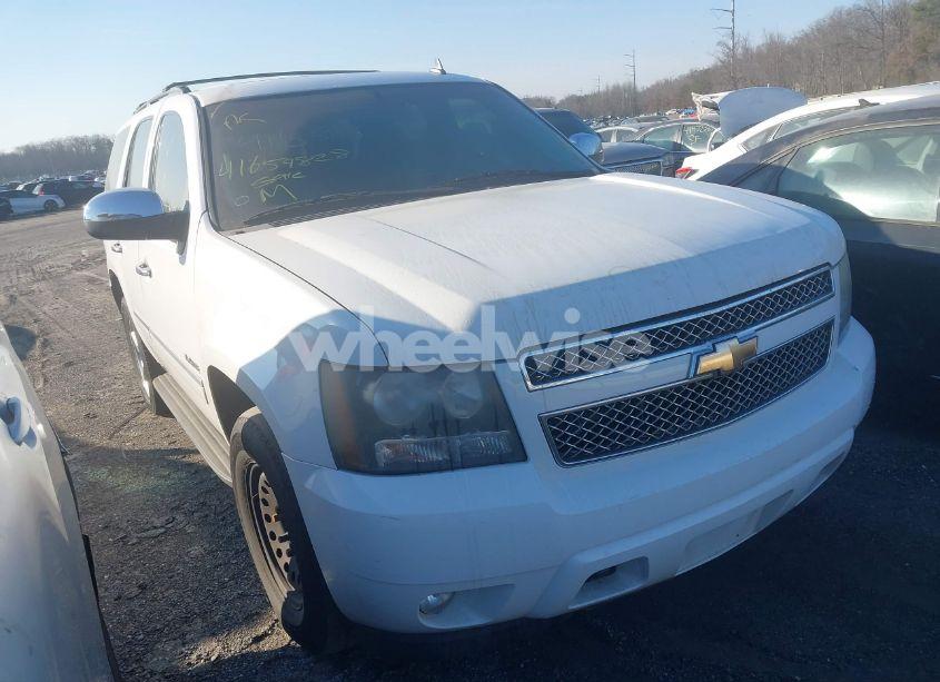 2010 Chevrolet Tahoe LTZ (VIN 1GNUKCE01AR197786) main photo