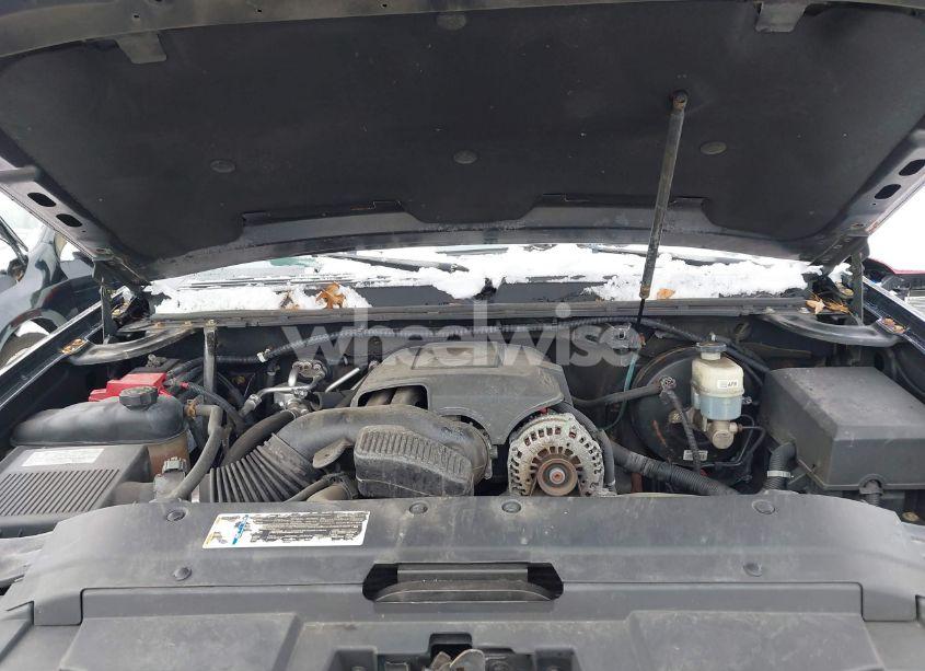 Photo 10 of 2010 Chevrolet Tahoe LTZ (VIN 1GNUKCE05AR152169)