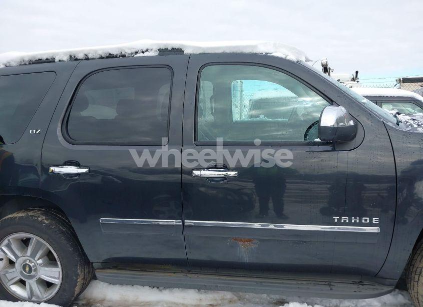 Photo 13 of 2010 Chevrolet Tahoe LTZ (VIN 1GNUKCE05AR152169)