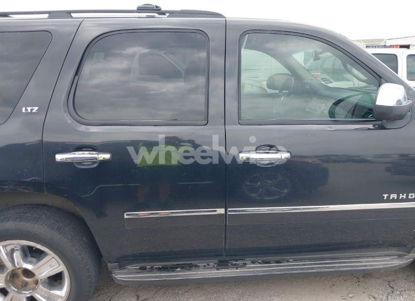 Photo 13 of 2010 Chevrolet Tahoe LTZ (VIN 1GNUKCE07AR183648)