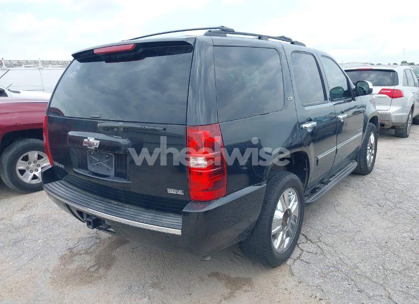 Photo 4 of 2010 Chevrolet Tahoe LTZ (VIN 1GNUKCE07AR183648)