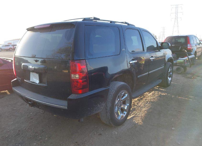 Photo 4 of 2010 Chevrolet Tahoe LTZ (VIN 1GNUKCE09AR201731)