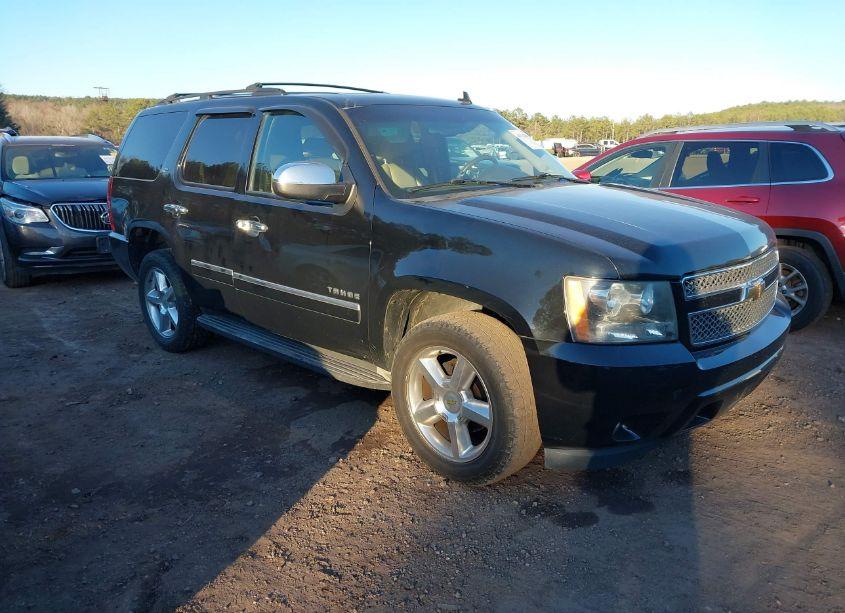 2010 Chevrolet Tahoe LTZ (VIN 1GNUKCE0XAR278348) main photo