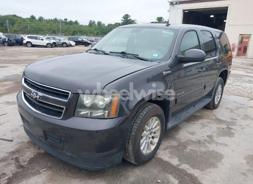 Photo 2 of 2010 Chevrolet Tahoe HYBRID (VIN 1GNUKDDJ6AR266391)