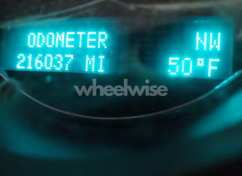 Photo 15 of 2010 Chevrolet Suburban 1500 LS (VIN 1GNUKHE30AR186320)