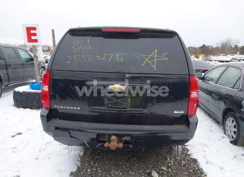 Photo 15 of 2010 Chevrolet Suburban 1500 LS (VIN 1GNUKHE37AR203811)