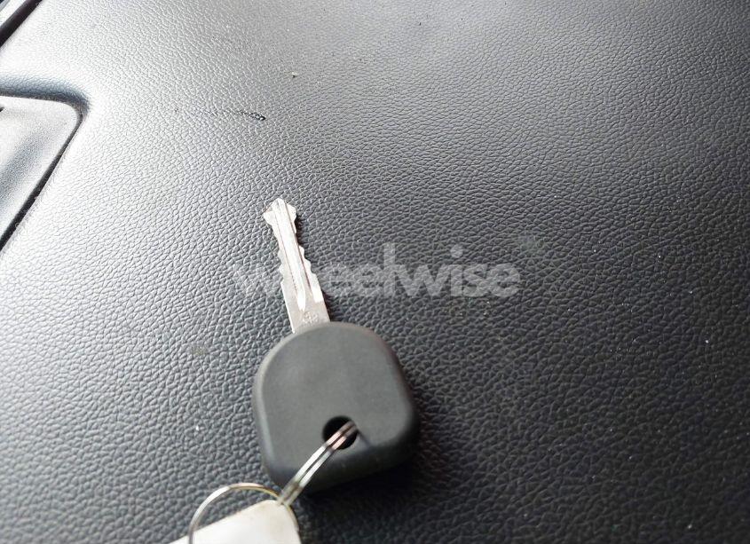 Photo 11 of 2010 Chevrolet Suburban 1500 LS (VIN 1GNUKHE38AR190423)