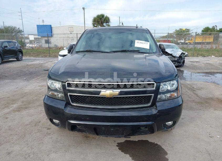 Photo 12 of 2010 Chevrolet Suburban 1500 LS (VIN 1GNUKHE38AR190423)