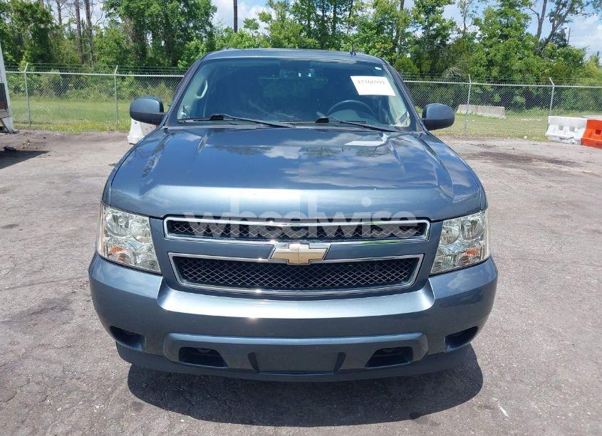 Photo 6 of 2010 Chevrolet Suburban 1500 LS (VIN 1GNUKHE38AR221668)