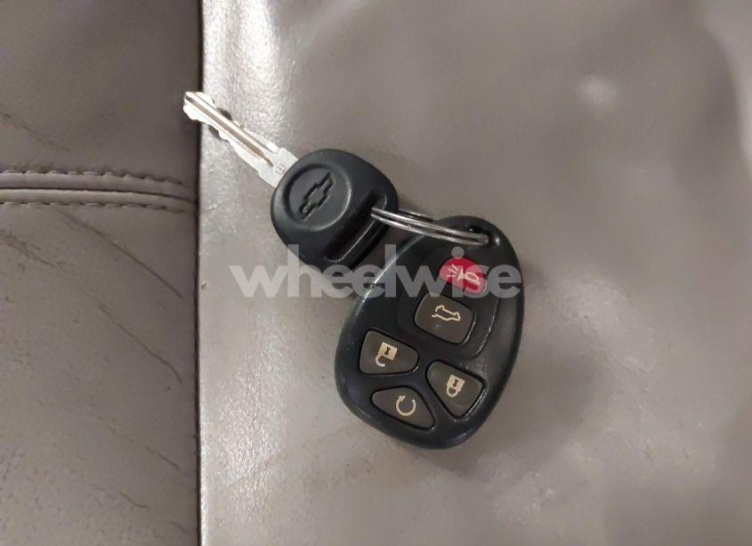 Photo 11 of 2010 Chevrolet Suburban 1500 LT1 (VIN 1GNUKJE30AR281242)